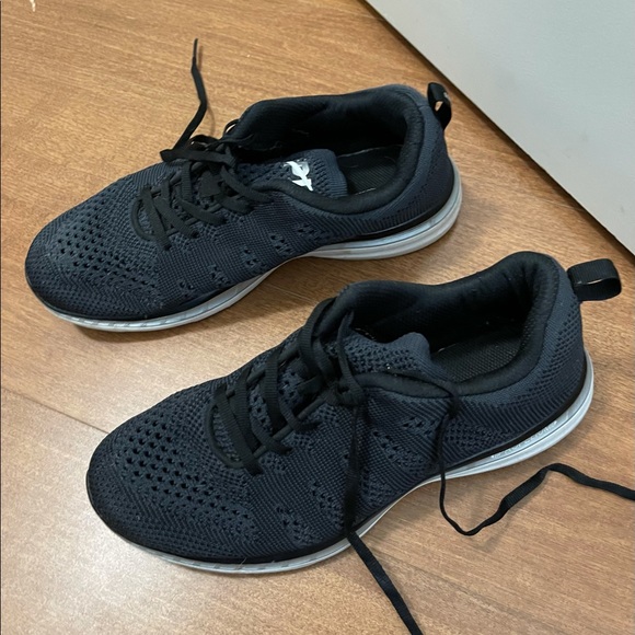 APL Black Techloom Pro Sneakers - Picture 3 of 8